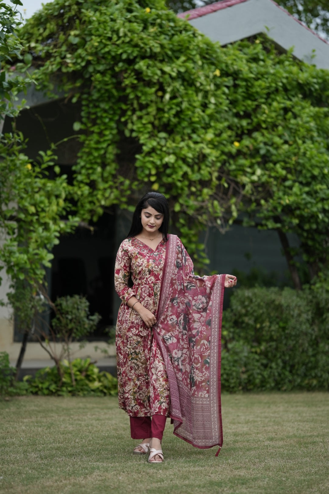 Multicolor Embroidery Cotton Suit Set
