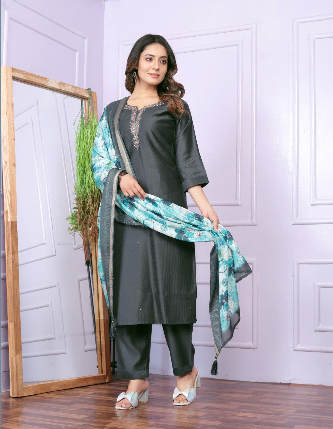 Silk Solid Grey Round Notch Neck