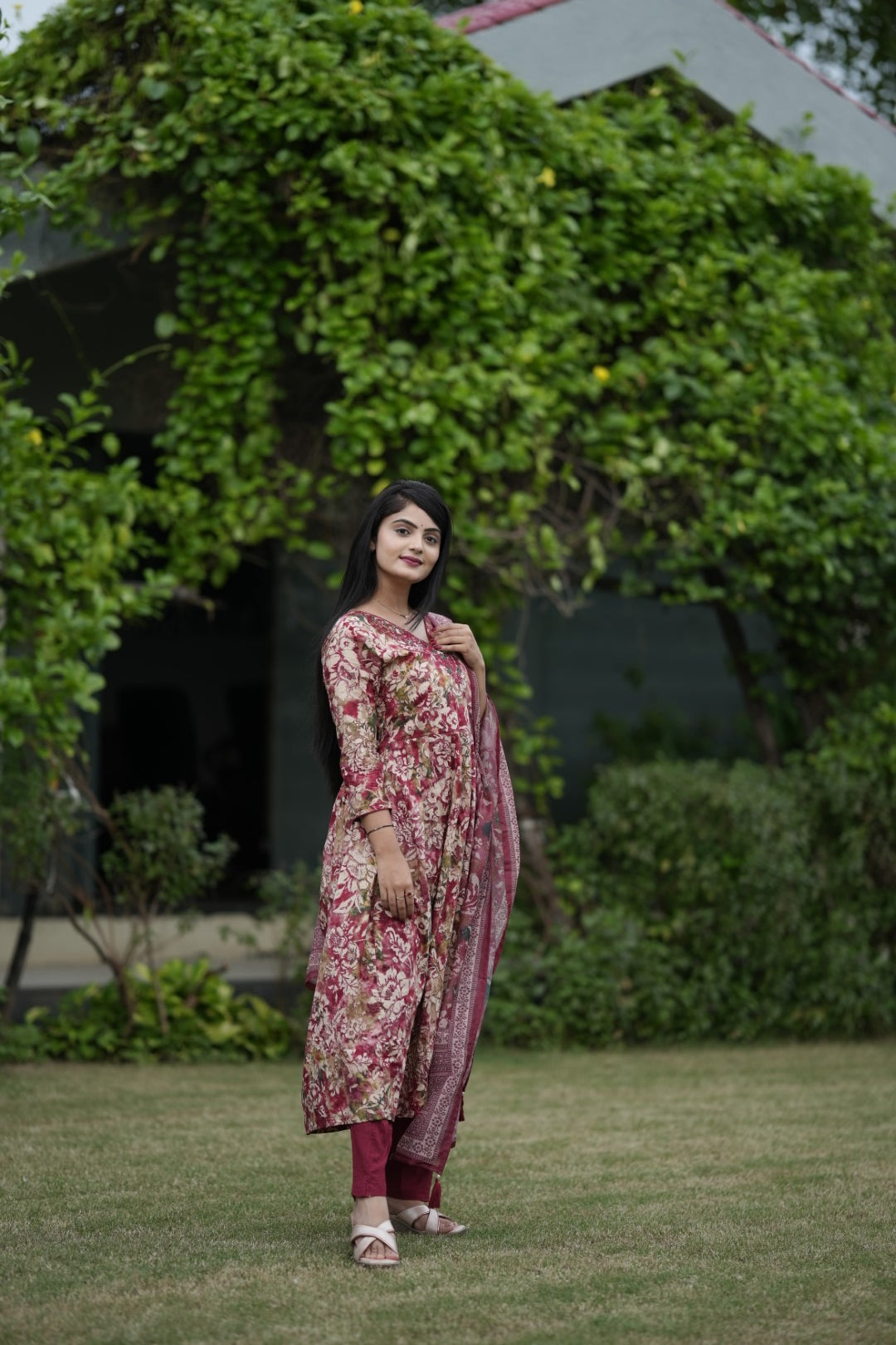 Multicolor Embroidery Cotton Suit Set