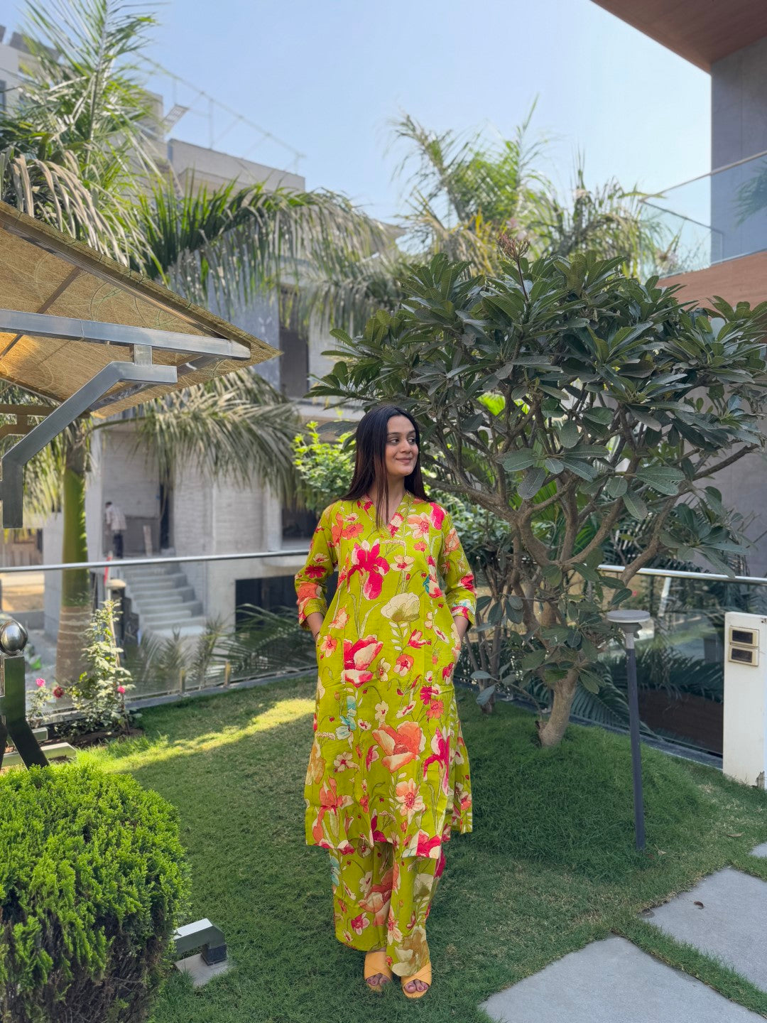 V-Neck Parrot Cotton Co-ord Set With Plazzo