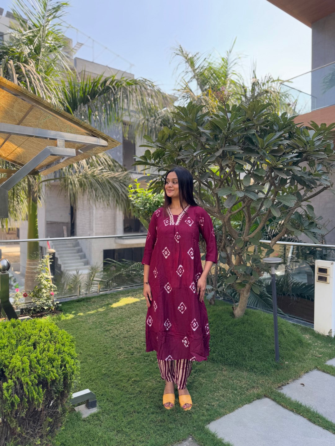 Pure Visscose Muslin V-Neck Maroon Kurti Pant Set