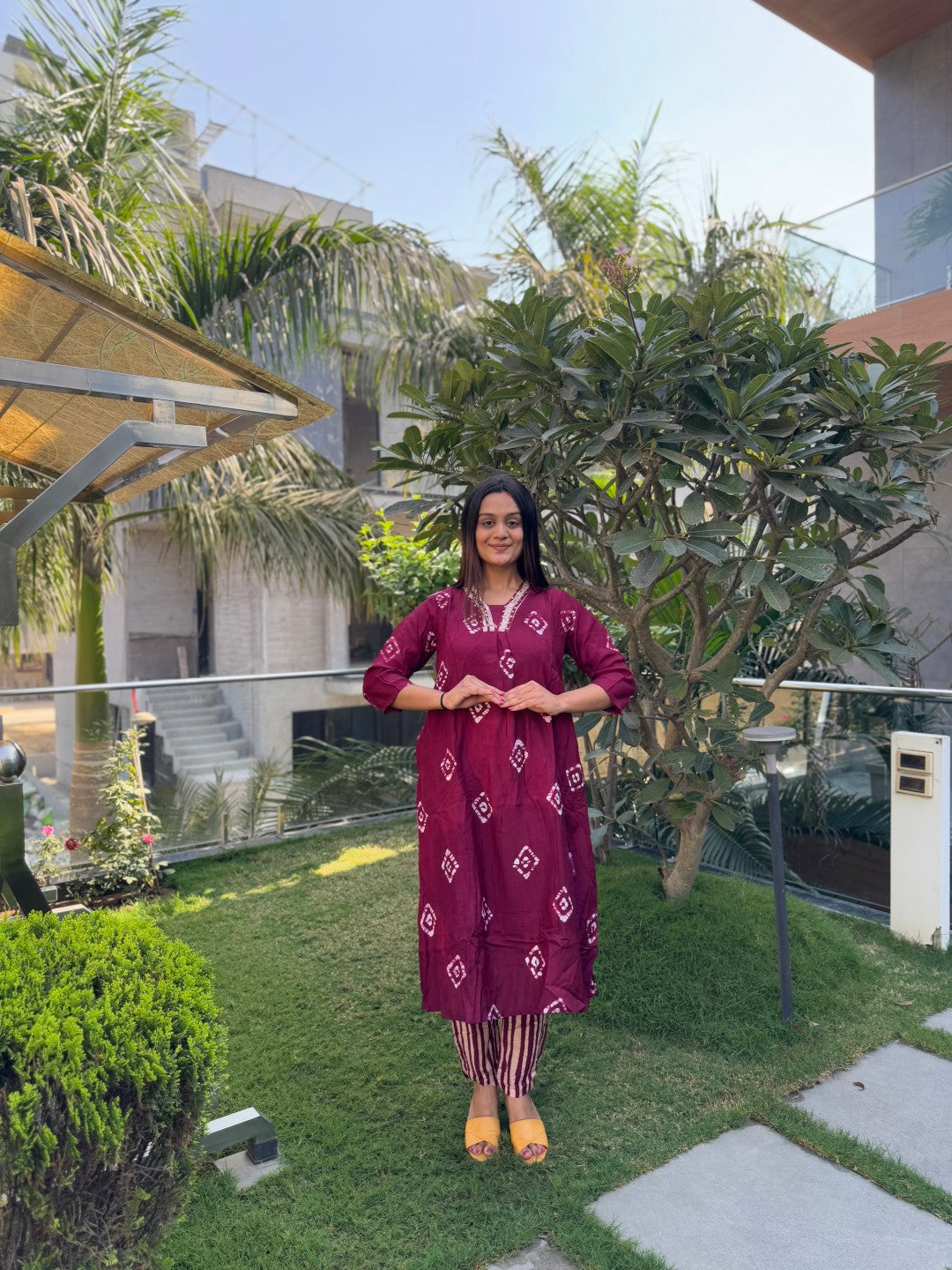 Pure Visscose Muslin V-Neck Maroon Kurti Pant Set