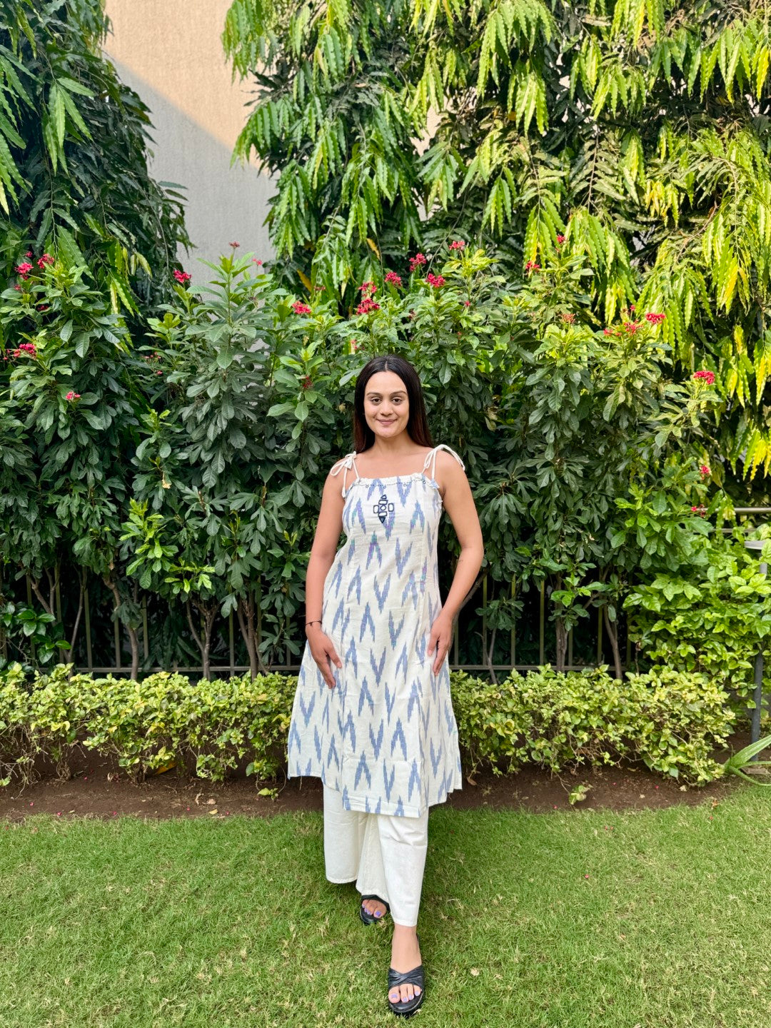 Blue Ikkat Print Spaghetti Kurti With Qlots Pant