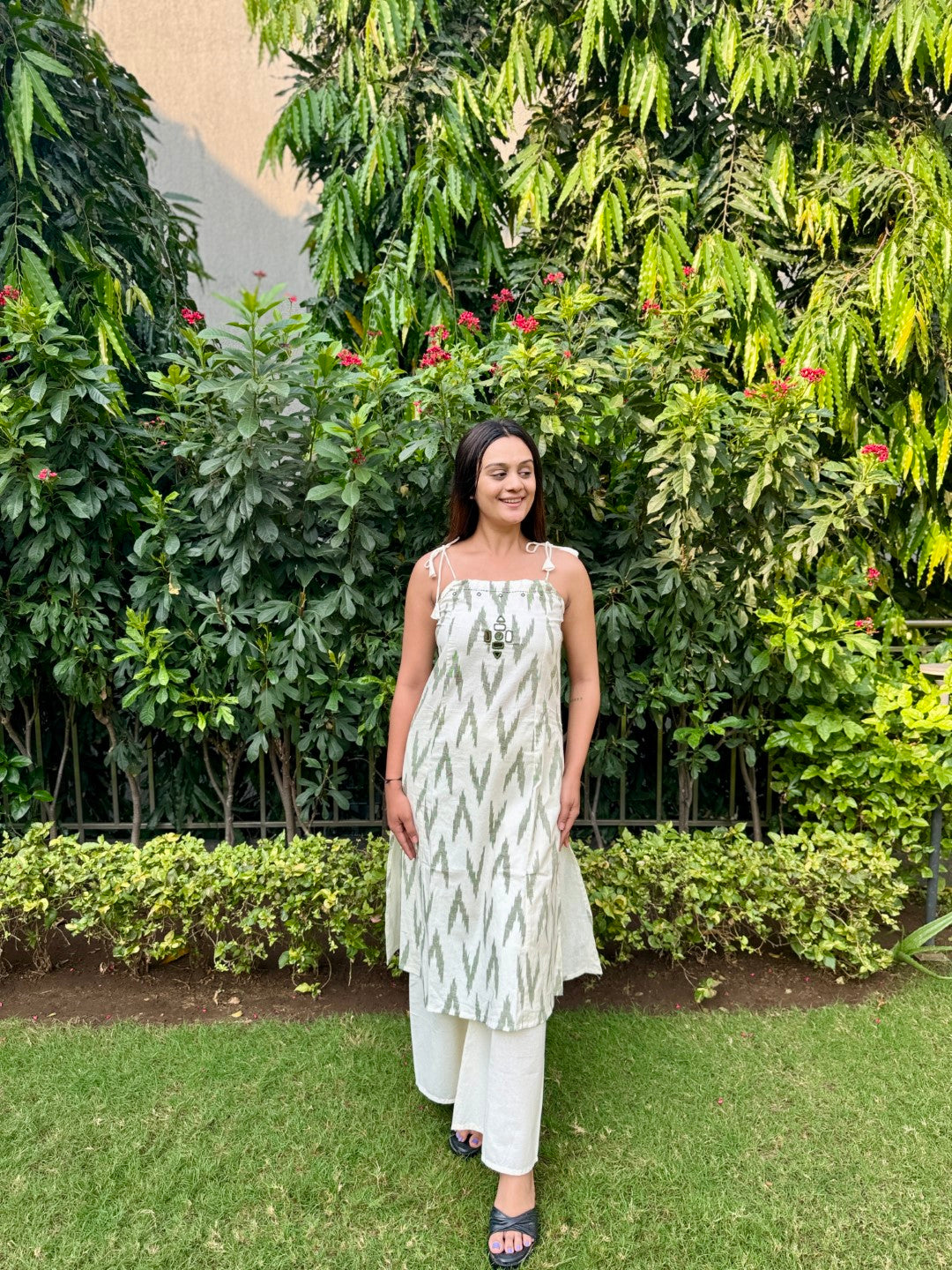 Green Ikkat Print Spaghetti Kurti With Qlots Pant