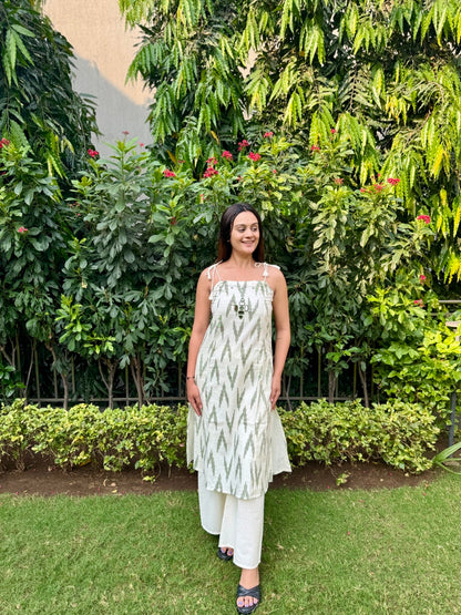 Green Ikkat Print Spaghetti Kurti With Qlots Pant