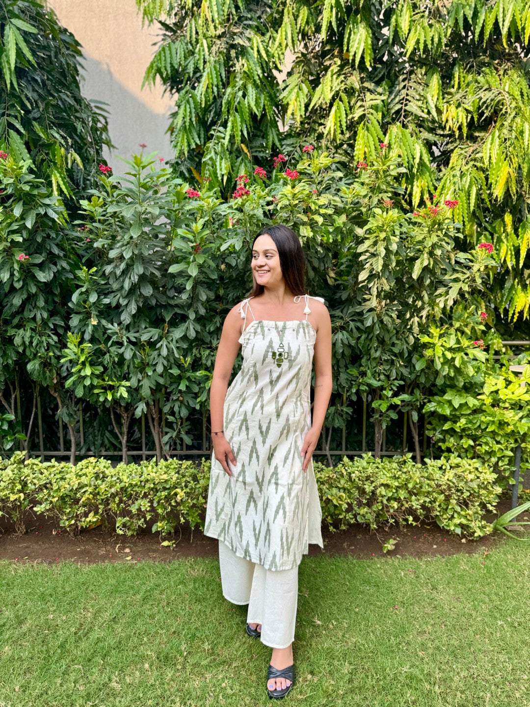 Green Ikkat Print Spaghetti Kurti With Qlots Pant
