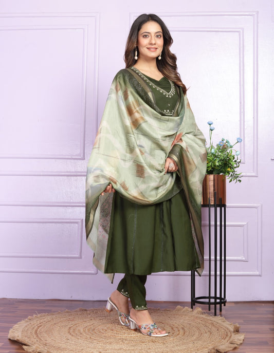 Viscose Mehndi Round Kurti With Pant