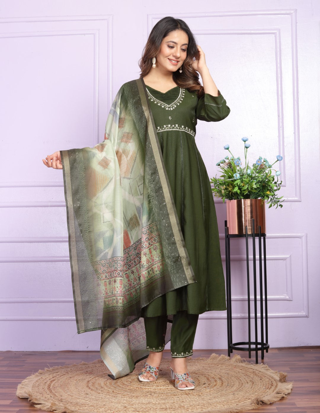 Viscose Mehndi Round Kurti With Pant