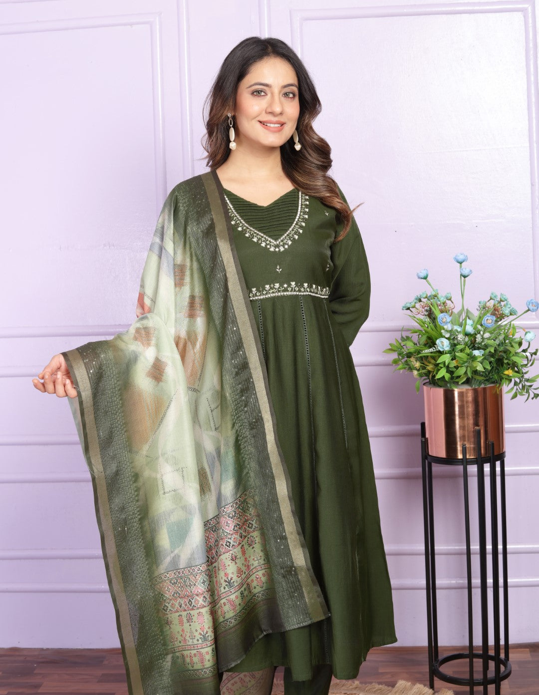 Viscose Mehndi Round Kurti With Pant