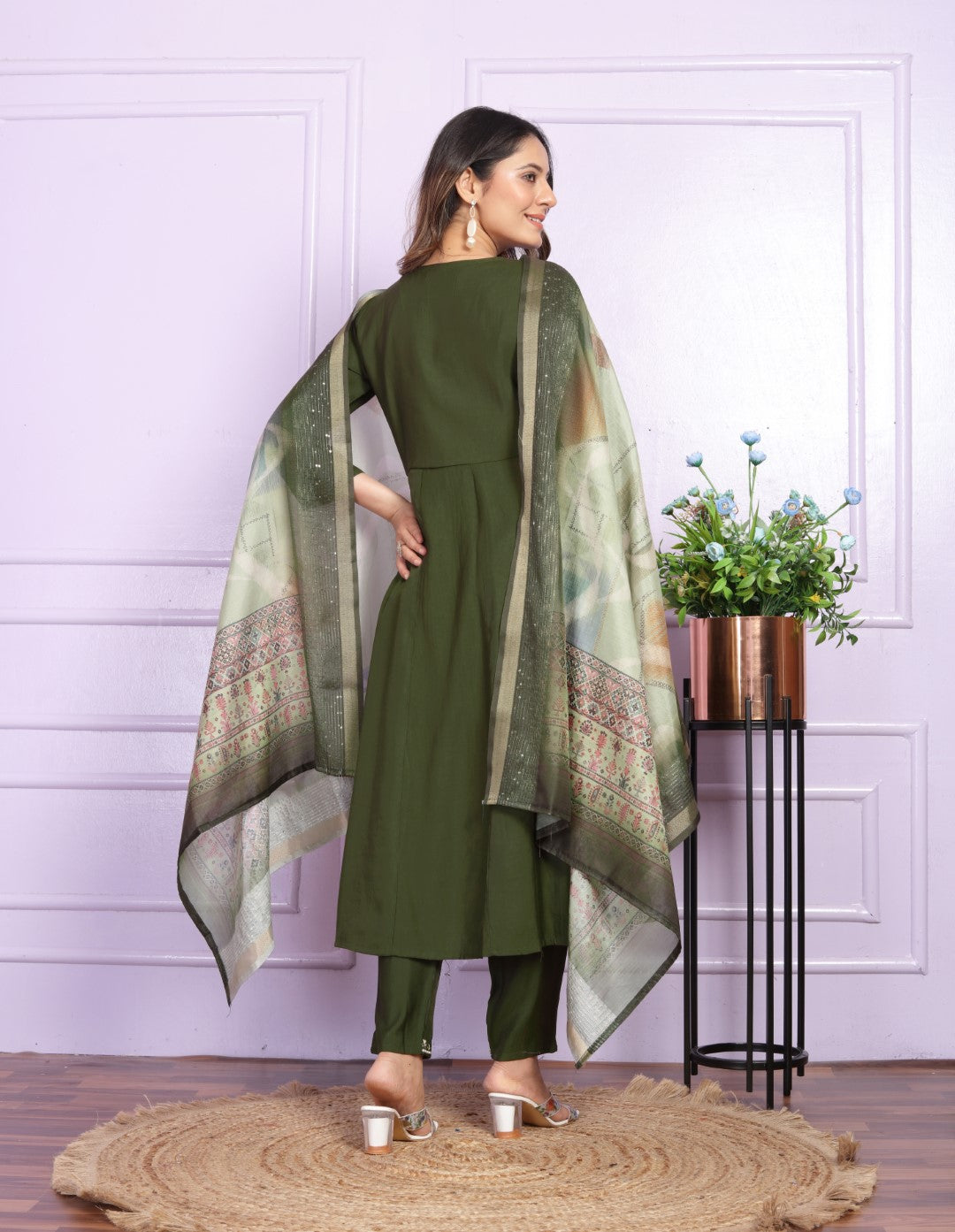 Viscose Mehndi Round Kurti With Pant