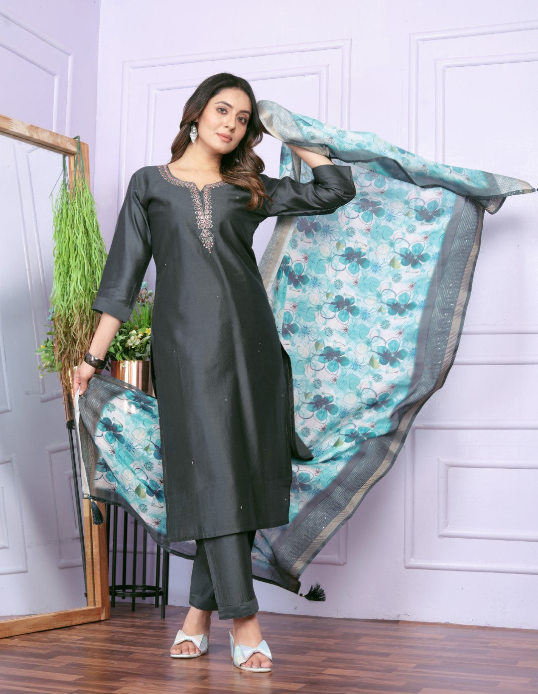 Silk Solid Grey Round Notch Neck
